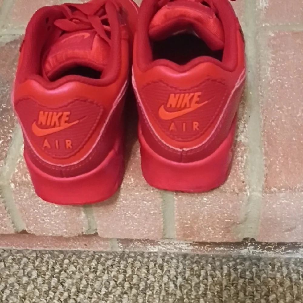 Nike Air Max - Picture 3 of 6